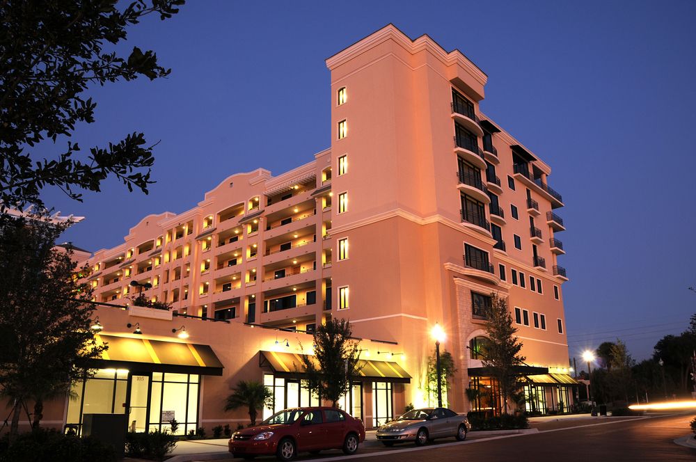 CITY CENTRE KISSIMMEE, BUILDING D: 111 E Monument Ave, Kissimmee, FL 34741